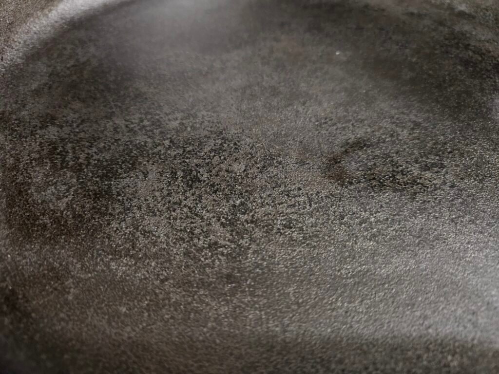 cast iron skillet seasoning